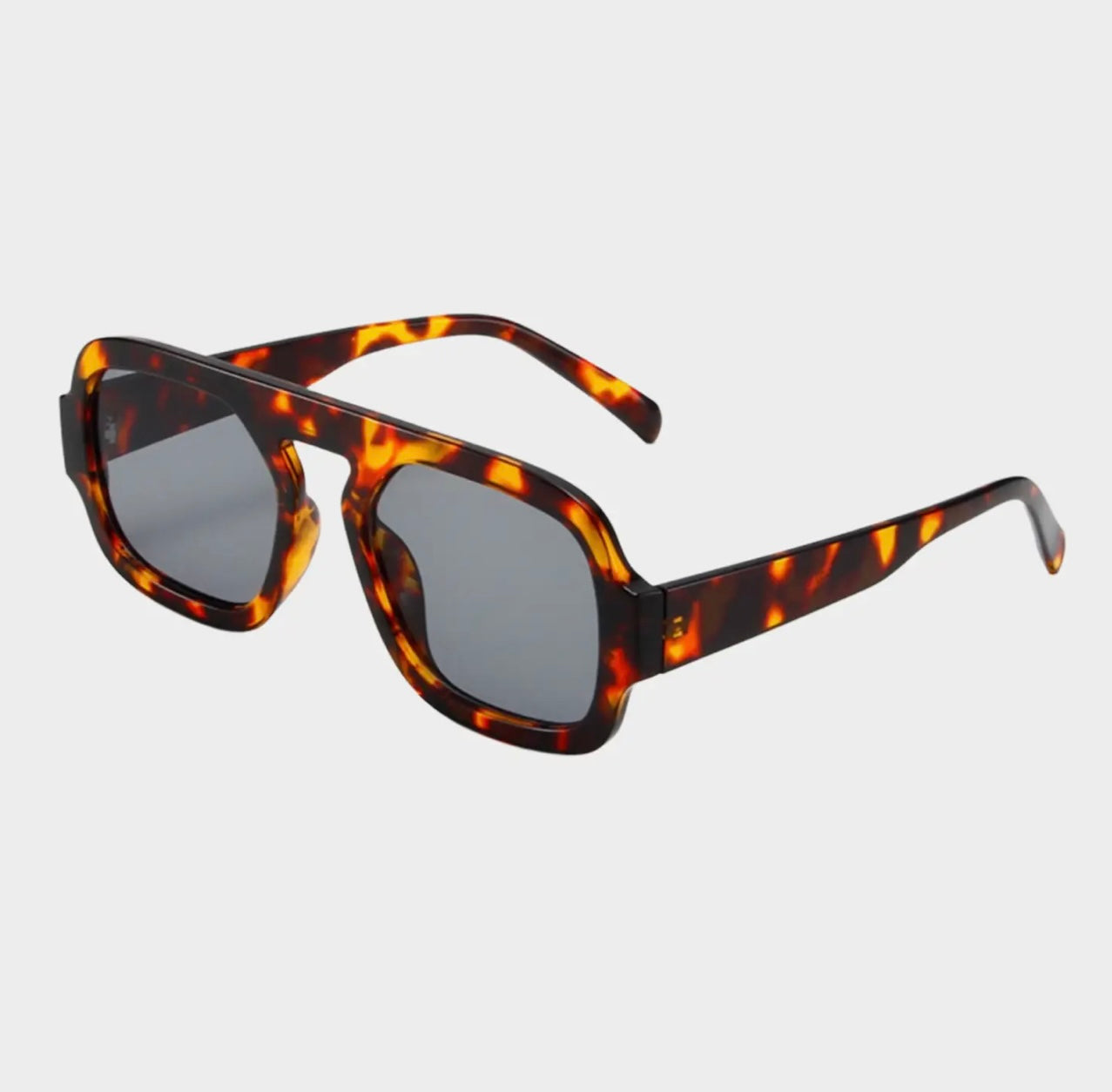 The Gigi - Tort/Smoke